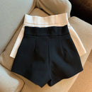 Shorts Feminino Cintura Alta com Detalhe em Lantejoulas - Estilo Casual e Elegância