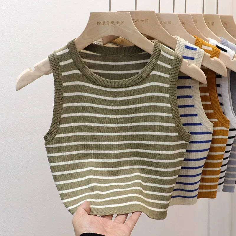 Regata Feminina Striped Knit – Casual e Estilosa para a mulher moderna