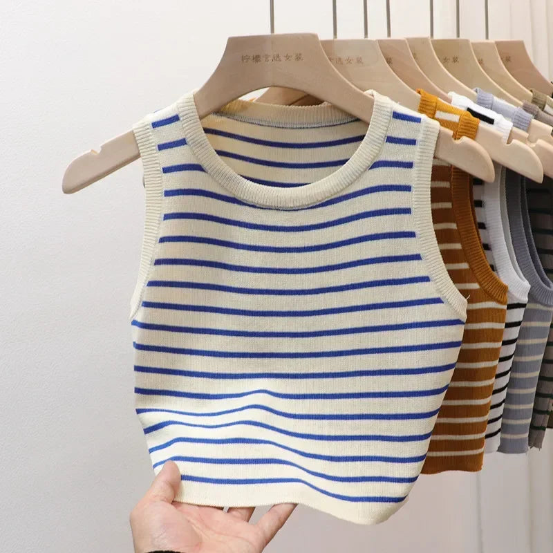 Regata Feminina Striped Knit – Casual e Estilosa para a mulher moderna