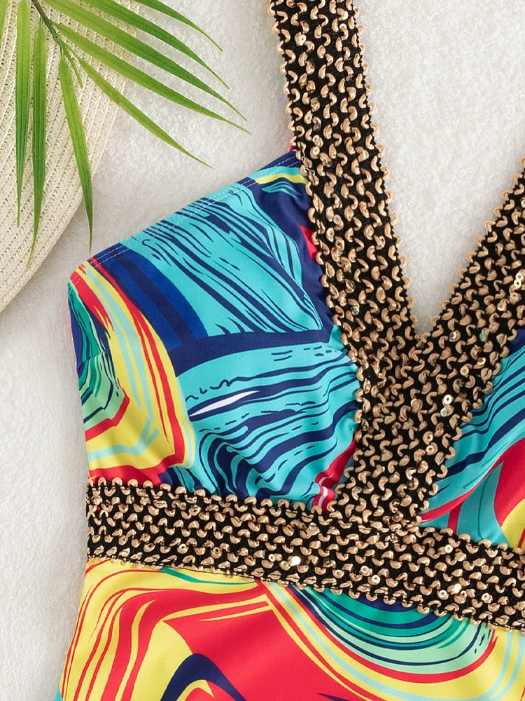 Maiô Feminino com Estilo Camuflado, Decote Sexy e Design Vintage