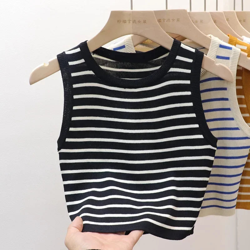 Regata Feminina Striped Knit – Casual e Estilosa para a mulher moderna