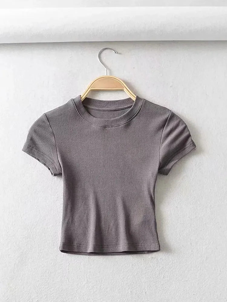 T-shirt Feminina – Estilo Jovem e Moderno