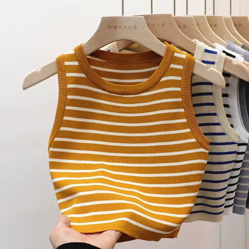 Regata Feminina Striped Knit – Casual e Estilosa para a mulher moderna